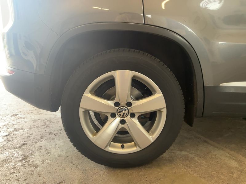 Volkswagen Tiguan 2.0 TDI Lounge Sport & Style BlueMotion Tech 2016 – снимка 9