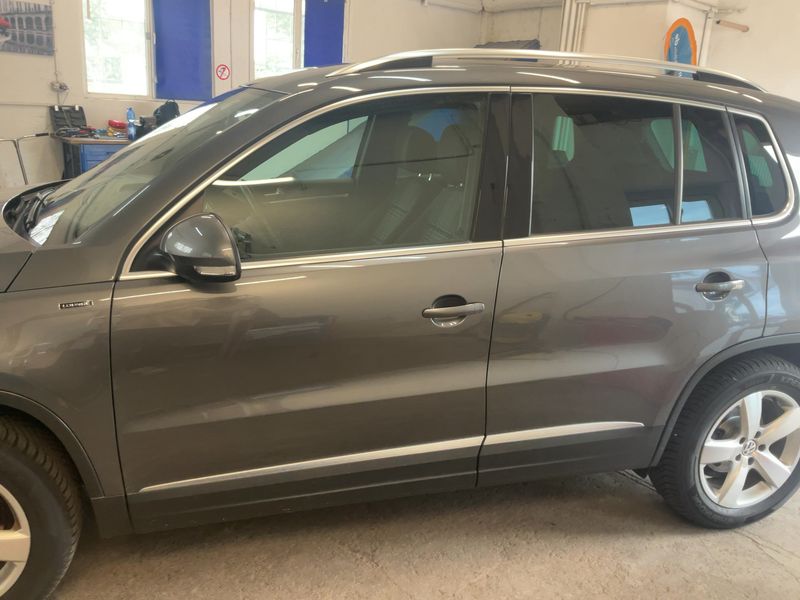 Volkswagen Tiguan 2.0 TDI Lounge Sport & Style BlueMotion Tech 2016 – снимка 4