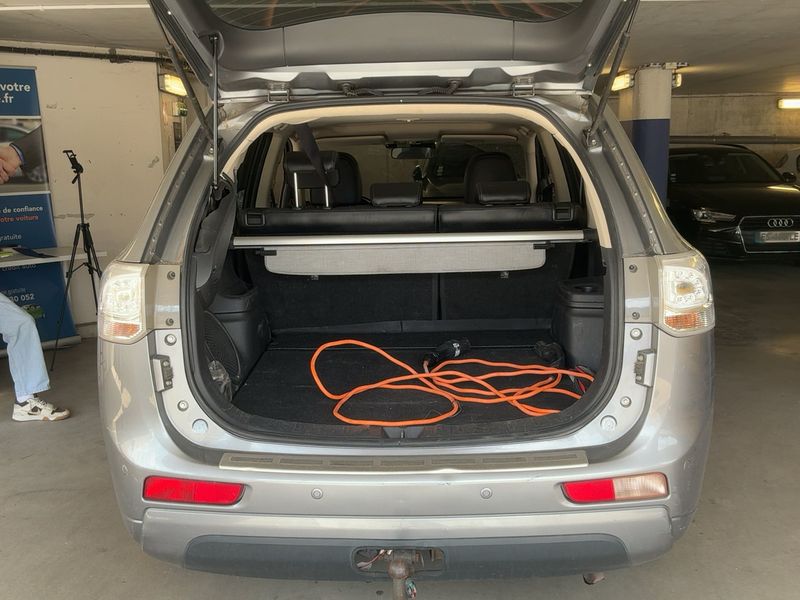 Mitsubishi Outlander 2.0 PHEV PHEV Intense 4WD 2013 – снимка 15