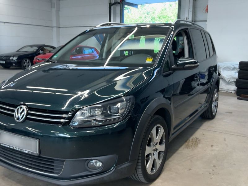 Volkswagen Touran 2.0 TDI CrossTouran 2012 – снимка 1