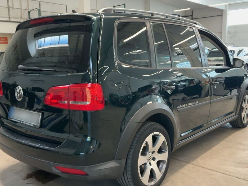 Volkswagen Touran 2.0 TDI CrossTouran 2012 – снимка 8