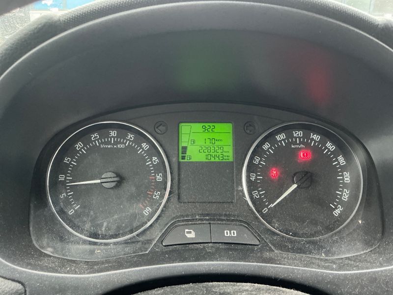 Skoda Fabia 1.6 TDI Ambition 2010 – снимка 4