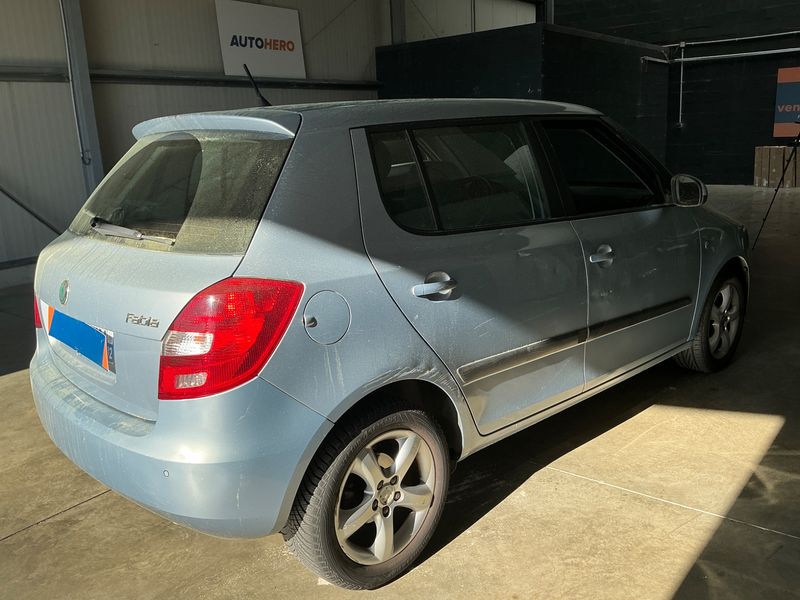 Skoda Fabia 1.6 TDI Ambition 2010 – снимка 2
