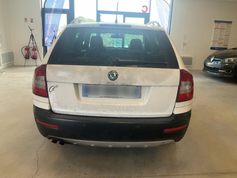 Skoda Octavia 2.0 TDI Scout 4x4 2012 – снимка 7