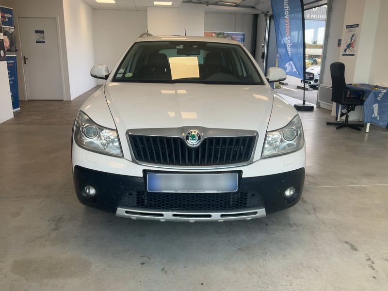 Skoda Octavia 2.0 TDI Scout 4x4 2012 – снимка 14