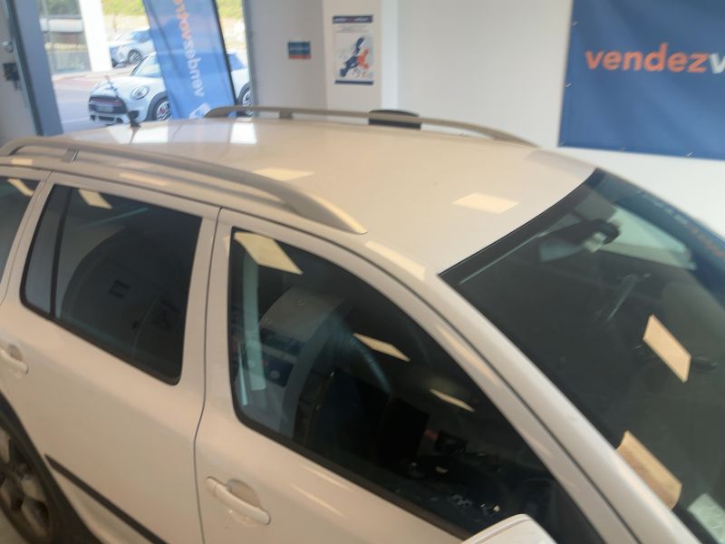 Skoda Octavia 2.0 TDI Scout 4x4 2012 – снимка 13