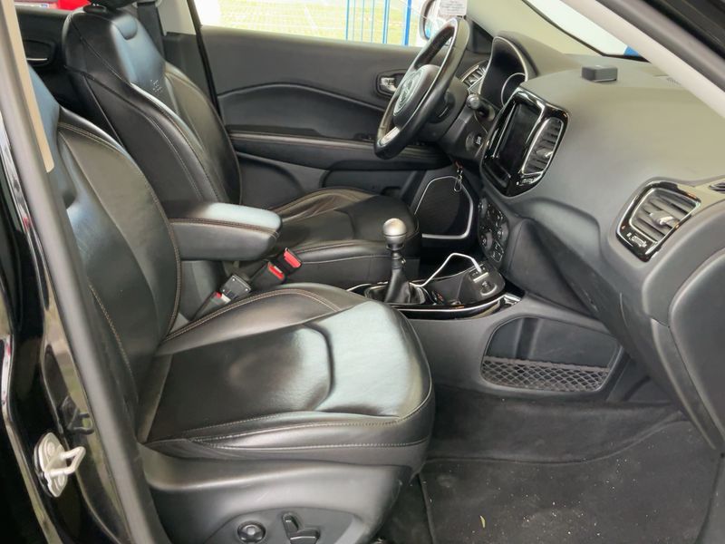 Jeep Compass 1.6 M-Jet Limited FWD 2019 – снимка 16