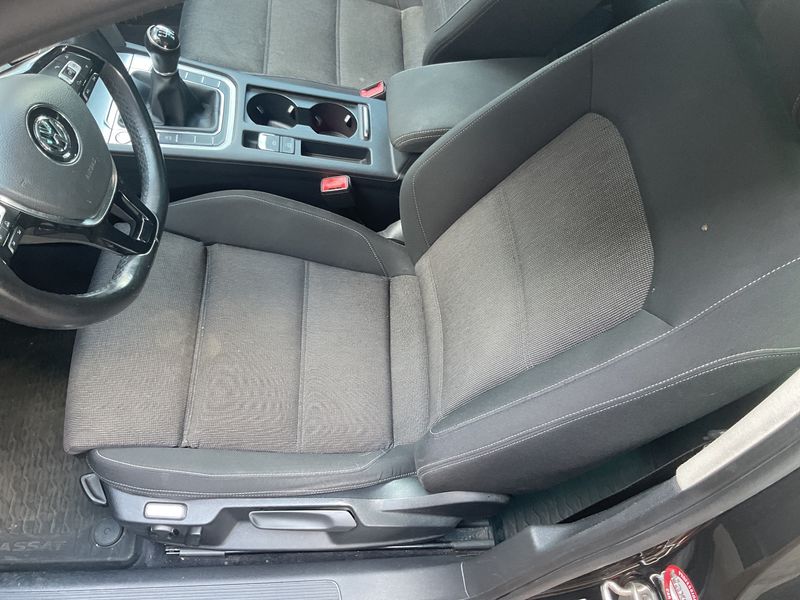 Volkswagen Passat 1.6 TDI Comfortline BlueMotion Tech 2018 – снимка 33