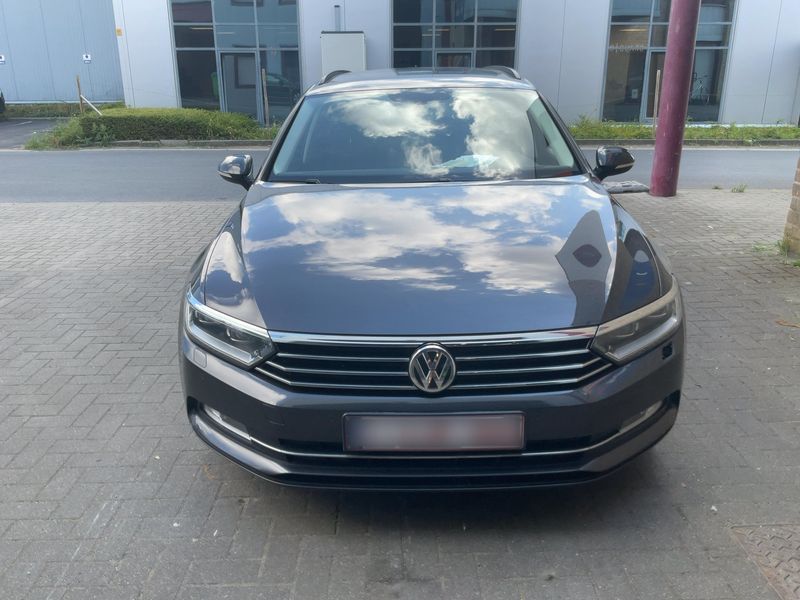 Volkswagen Passat 1.6 TDI Comfortline BlueMotion Tech 2018 – снимка 14