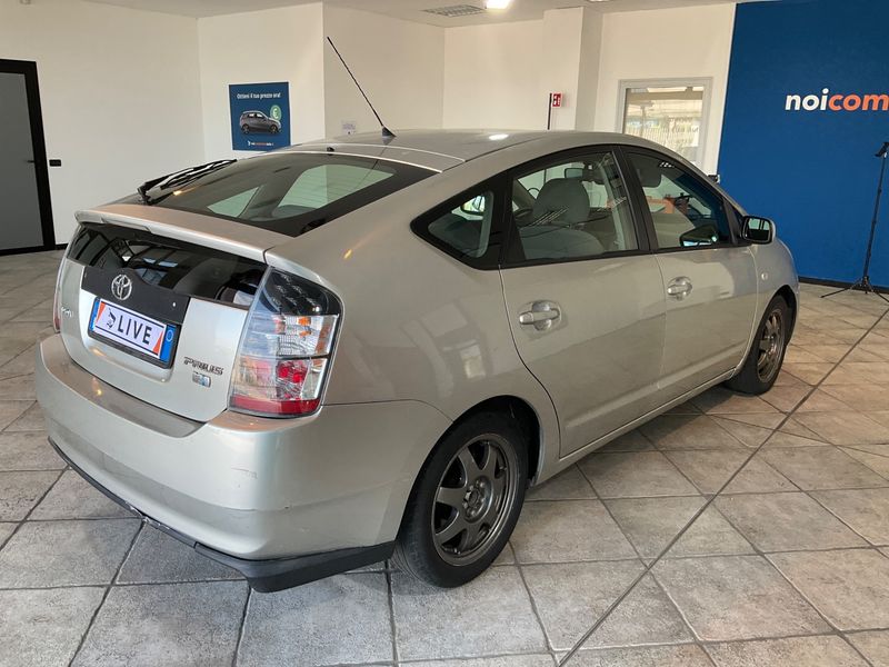 Toyota Prius 1.5 Sol 2005 – снимка 2