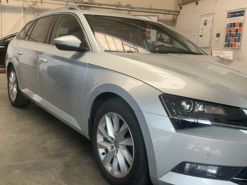 Skoda Superb 2.0 TDI Premium Edition 4x4 2019 – снимка 12