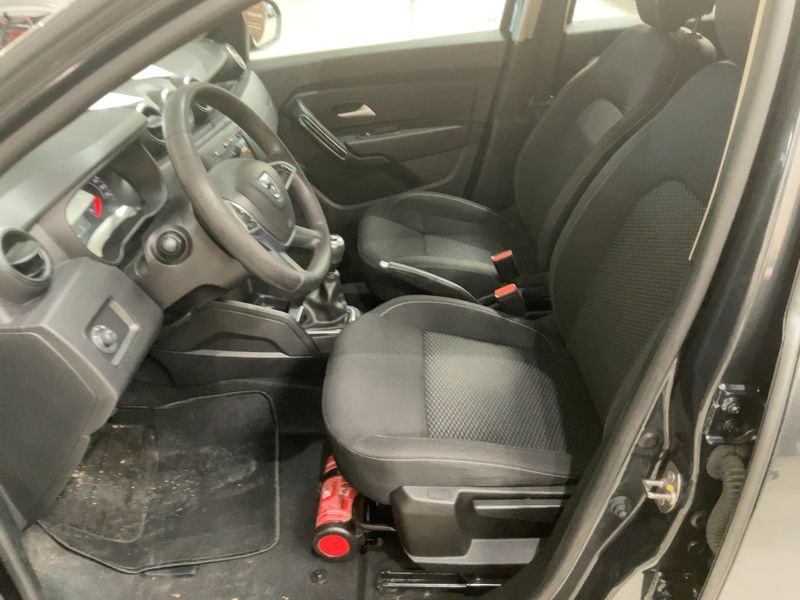 Dacia Duster 1.5 Blue dCi Comfort 2021 – снимка 11