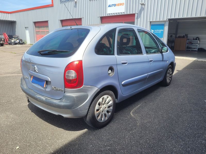 Citroen Xsara Picasso 2.0 HDi Exclusive 2003 – снимка 2