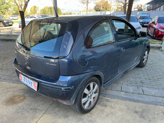 Opel Corsa 1.4 Cosmo 2006 – снимка 2