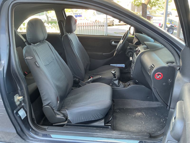 Opel Corsa 1.4 Cosmo 2006 – снимка 3