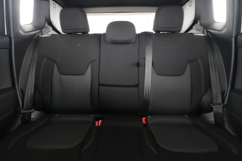 Jeep Renegade 1.3 T-GDi 80th Anniversary FWD 2022 – снимка 19
