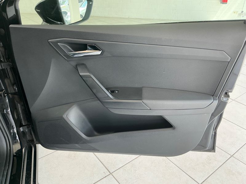 Seat Ibiza 1.0 TSI Style 2018 – снимка 31