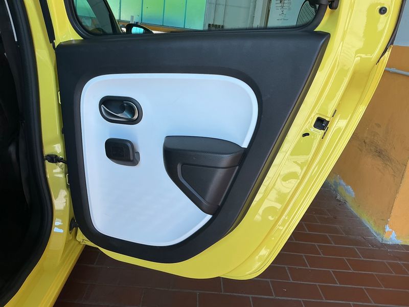 Renault Twingo 1.0 SCe Limited 2017 – снимка 25