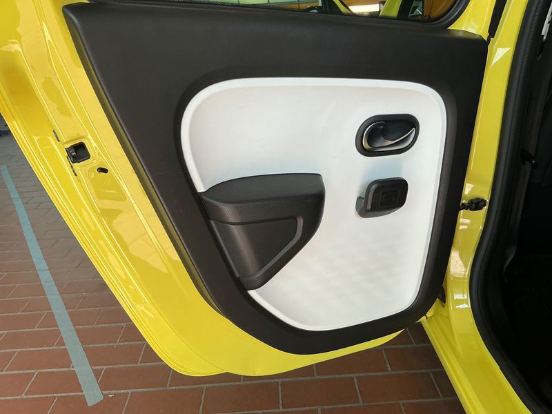 Renault Twingo 1.0 SCe Limited 2017 – снимка 22