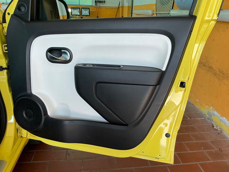 Renault Twingo 1.0 SCe Limited 2017 – снимка 23