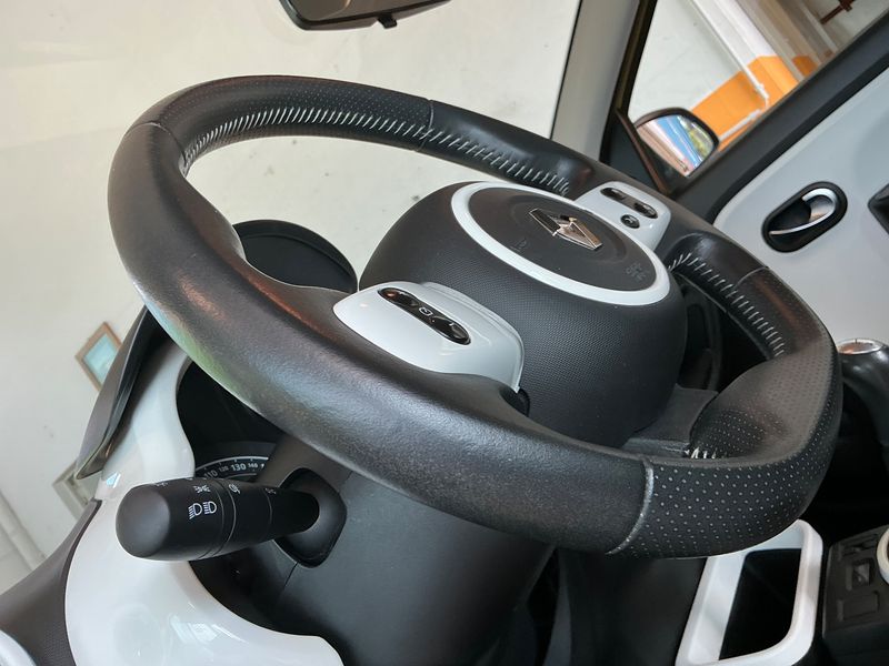 Renault Twingo 1.0 SCe Limited 2017 – снимка 27