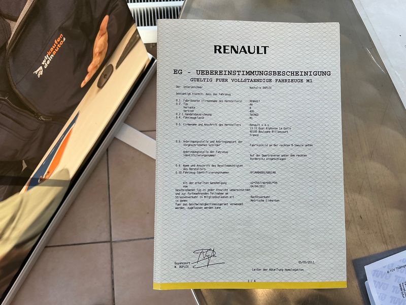 Renault Twingo 1.0 SCe Limited 2017 – снимка 21
