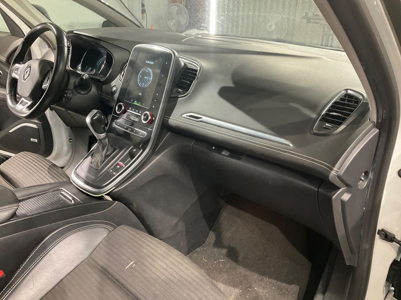 Renault Grand Scenic 1.3 TCe Energy BOSE-Edition 2018 – снимка 25