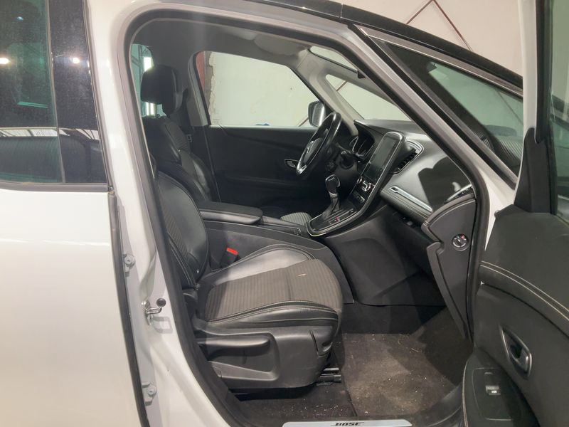 Renault Grand Scenic 1.3 TCe Energy BOSE-Edition 2018 – снимка 16