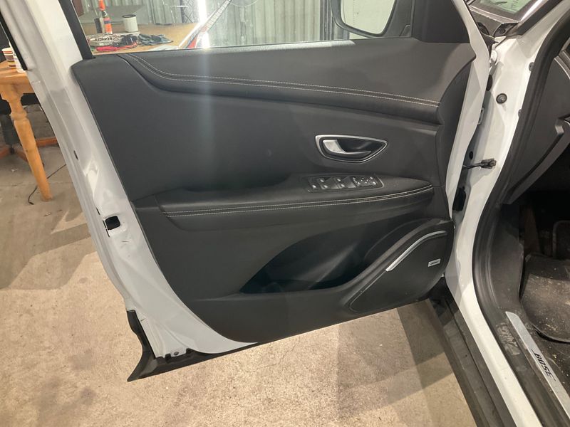 Renault Grand Scenic 1.3 TCe Energy BOSE-Edition 2018 – снимка 32