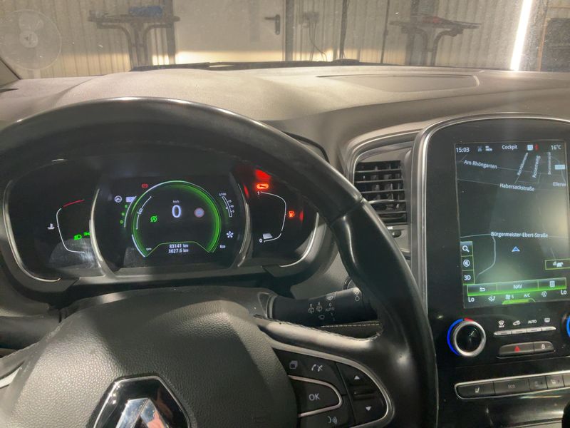 Renault Grand Scenic 1.3 TCe Energy BOSE-Edition 2018 – снимка 18