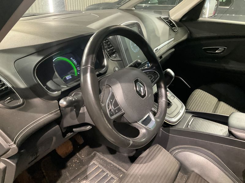 Renault Grand Scenic 1.3 TCe Energy BOSE-Edition 2018 – снимка 24