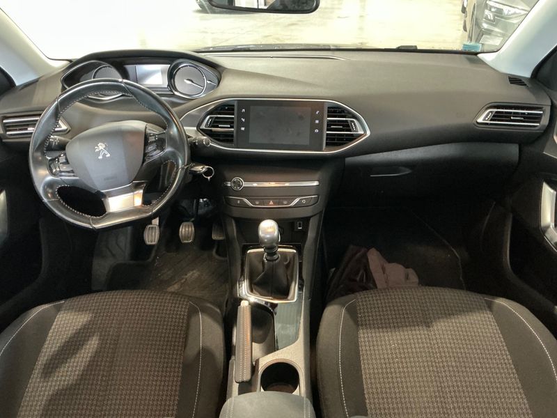 Peugeot 308 1.5 Blue-HDi Active Business 2018 – снимка 17