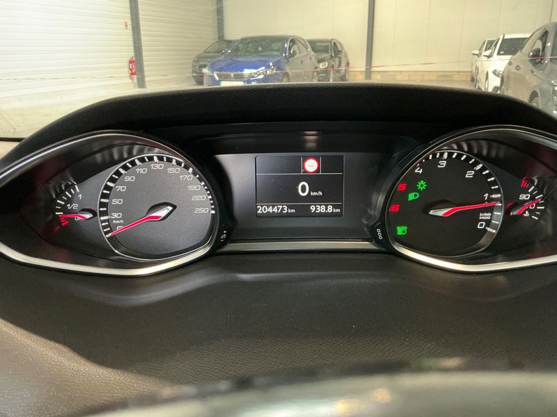 Peugeot 308 1.5 Blue-HDi Active Business 2018 – снимка 18