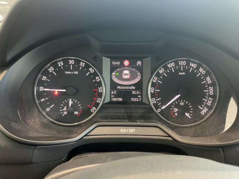 Skoda Octavia 2.0 TDI Elegance 2015 – снимка 19