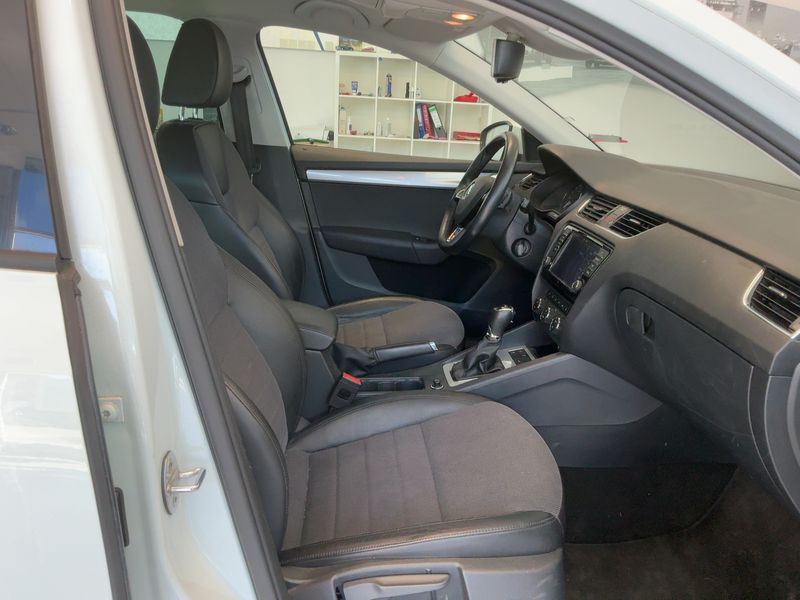 Skoda Octavia 2.0 TDI Elegance 2015 – снимка 17