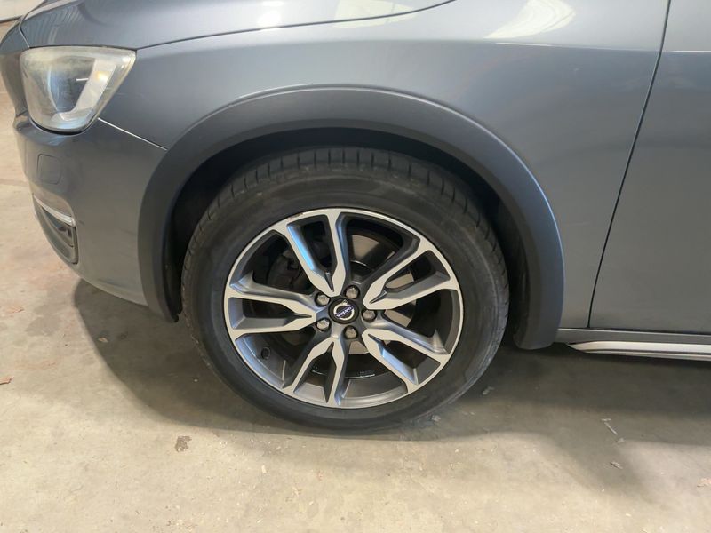 Volvo V60 Cross Country 2.0 D3 Summum 2015 – снимка 3