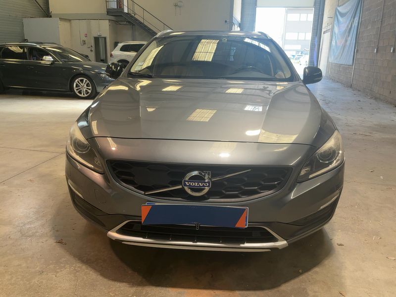 Volvo V60 Cross Country 2.0 D3 Summum 2015 – снимка 14