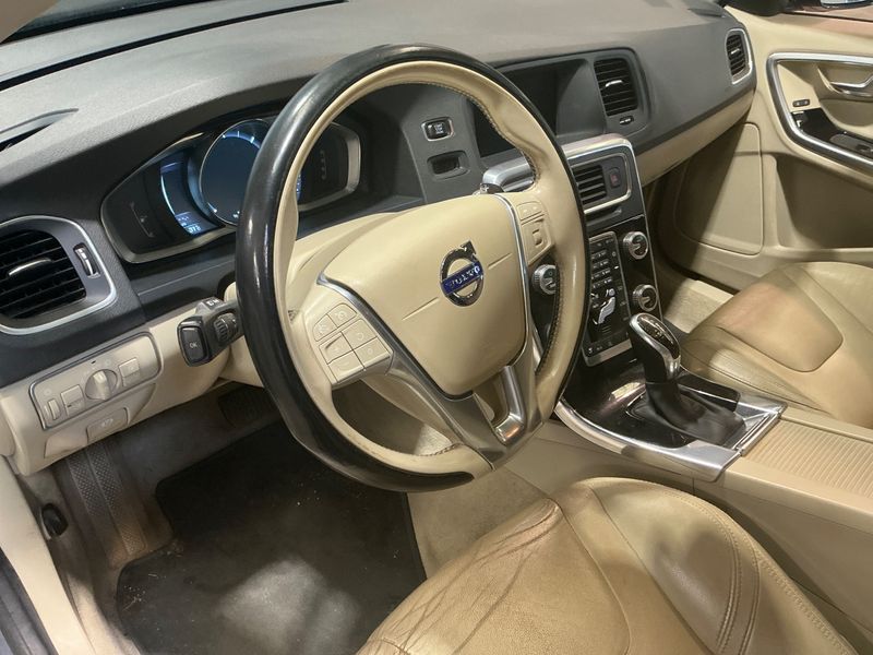 Volvo V60 Cross Country 2.0 D3 Summum 2015 – снимка 25