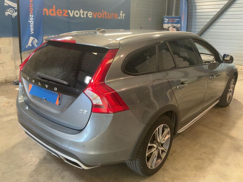 Volvo V60 Cross Country 2.0 D3 Summum 2015 – снимка 8