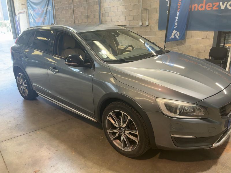 Volvo V60 Cross Country 2.0 D3 Summum 2015 – снимка 12