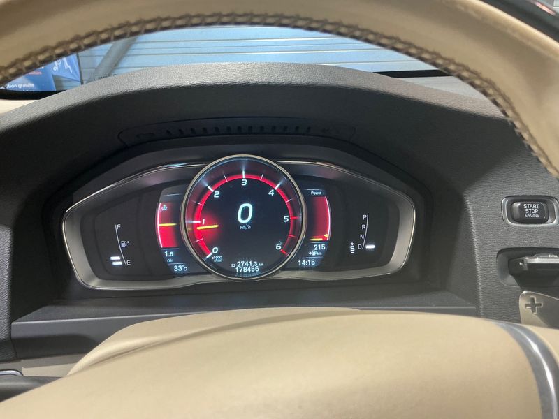 Volvo V60 Cross Country 2.0 D3 Summum 2015 – снимка 18