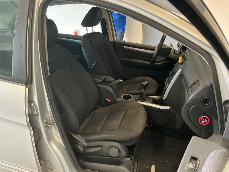 Mercedes-Benz B-Klasse B 180 CDI Design 2010 – снимка 3