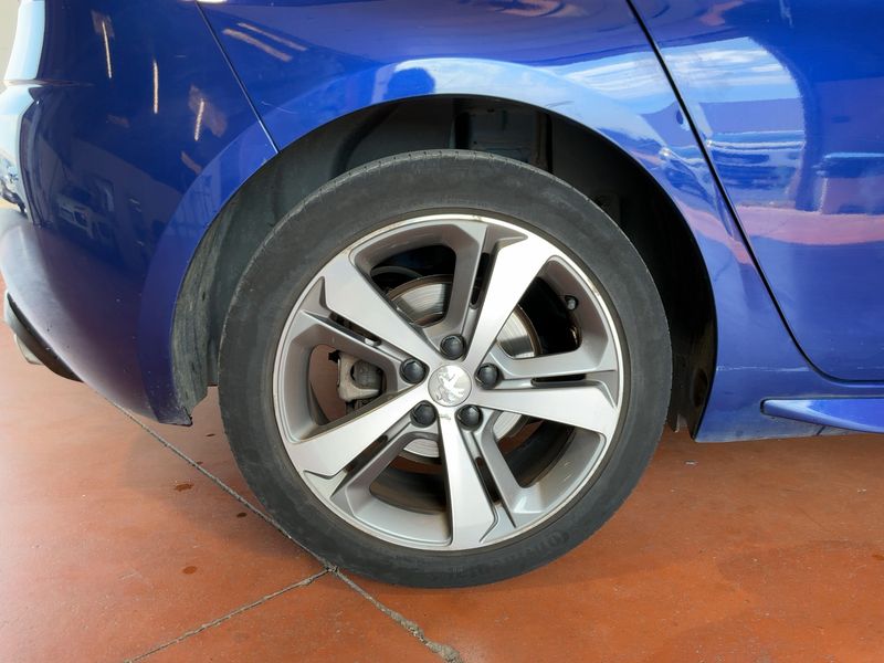 Peugeot 308 1.2 PureTech GT 2019 – снимка 9