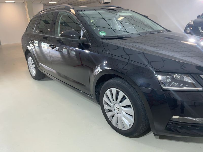 Skoda Octavia 2.0 TDI Ambition 2019 – снимка 12