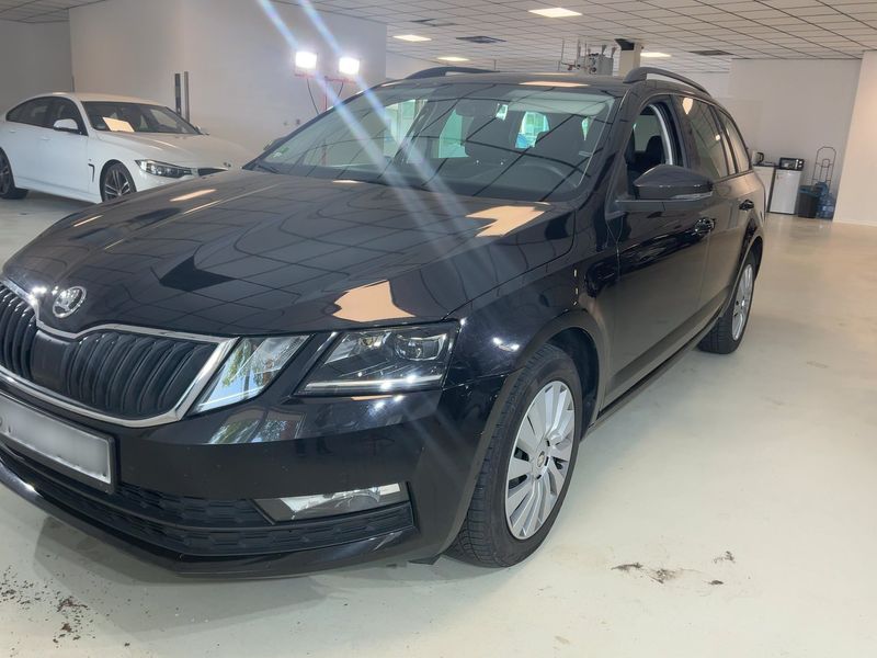 Skoda Octavia 2.0 TDI Ambition 2019 – снимка 1