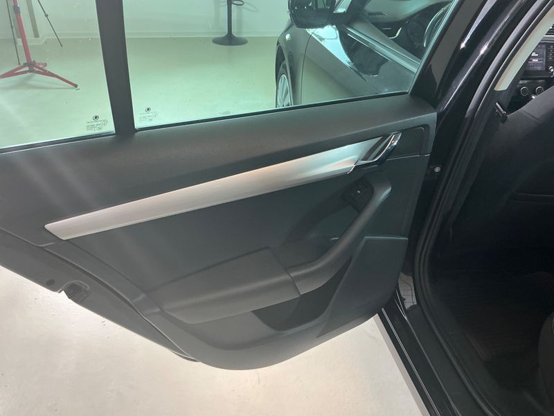 Skoda Octavia 2.0 TDI Ambition 2019 – снимка 27