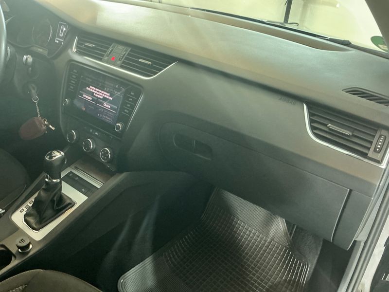 Skoda Octavia 2.0 TDI Ambition 2019 – снимка 25