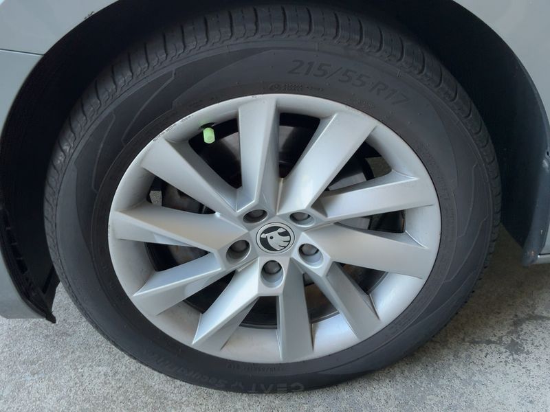 Skoda Superb 2.0 TDI SportLine 2019 – снимка 3