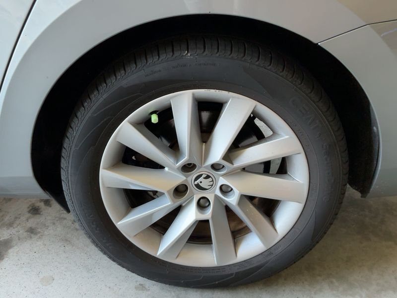 Skoda Superb 2.0 TDI SportLine 2019 – снимка 5