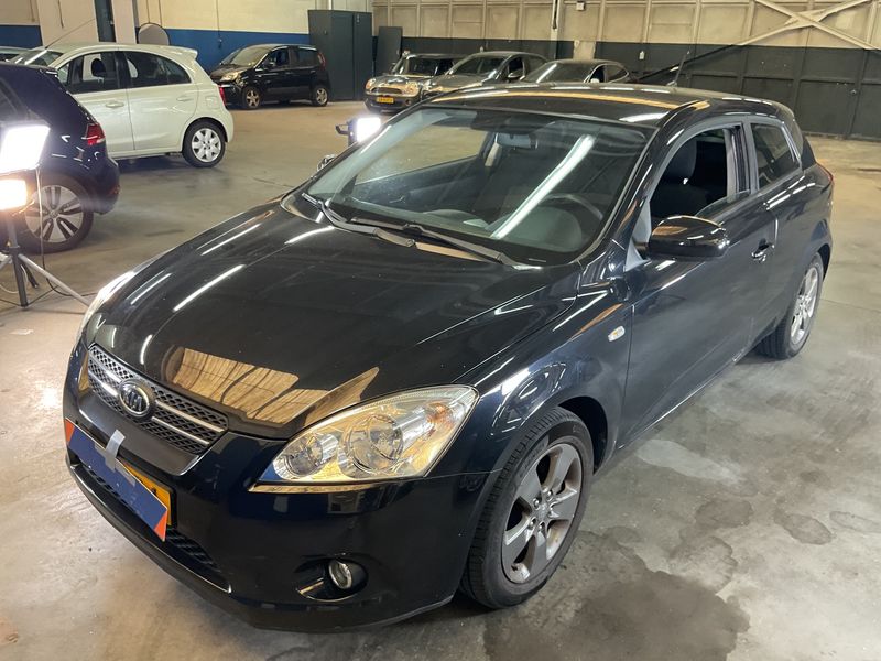 Kia pro_cee'd 1.4 Edition 7 2011 – снимка 1